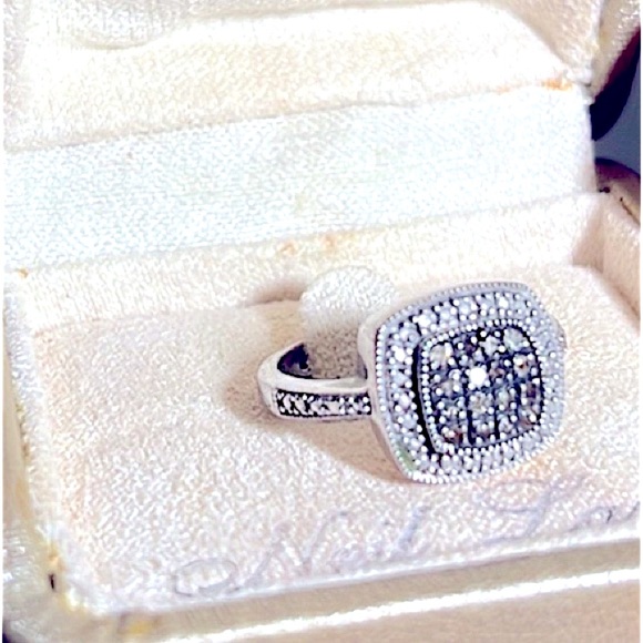 Jewelry - ❤️New Diamond White Gold Ring❣️ Size 7.  16 chocolate diamonds & white diamonds.